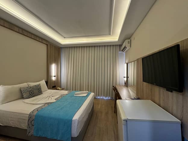 Göl Manzaralı Standart Oda